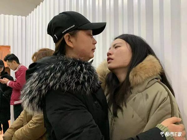隆鼻手术发生意外 贵州19岁大二女生不幸香消玉殒