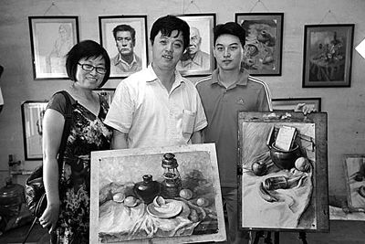 幸福的一家三口 王宝峰供图 幸福的一家三口 王宝峰供图