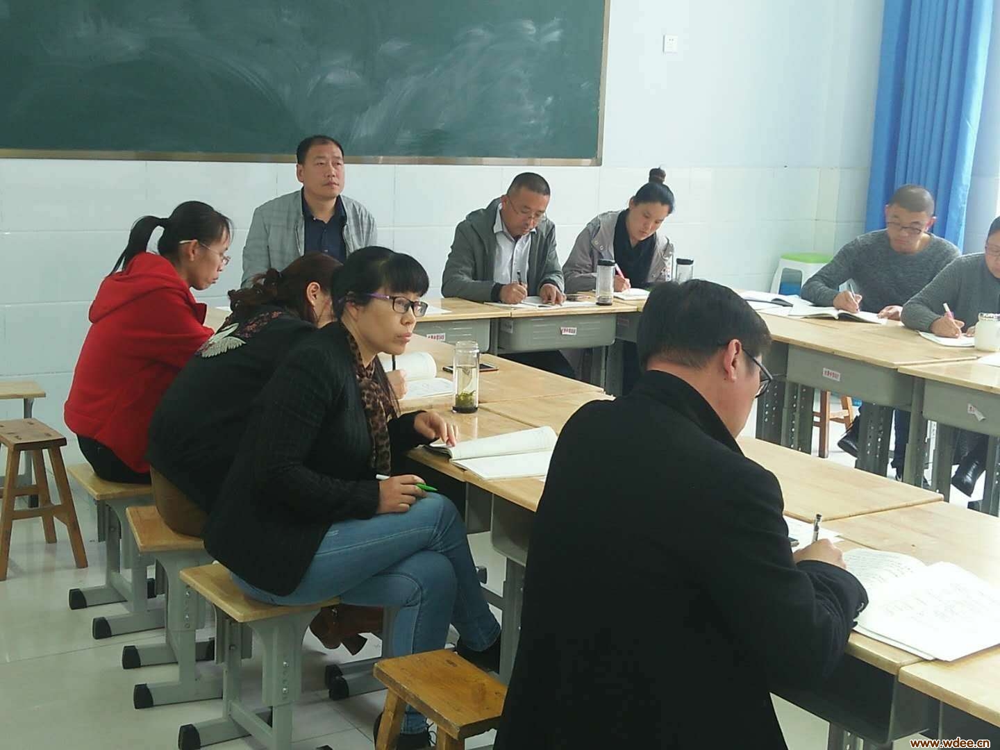 水湾镇中学举行毕业学科“说题”大赛